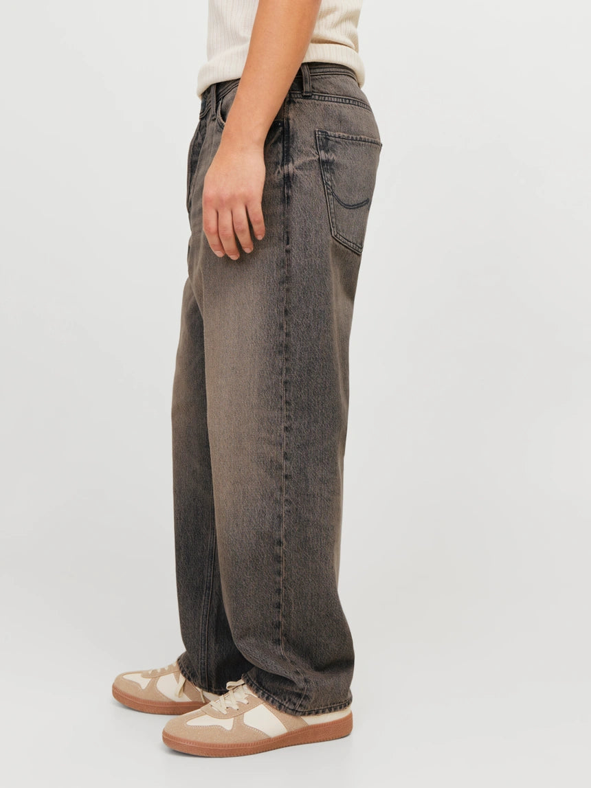 BROWN WASH BAGGY FIT JEANS