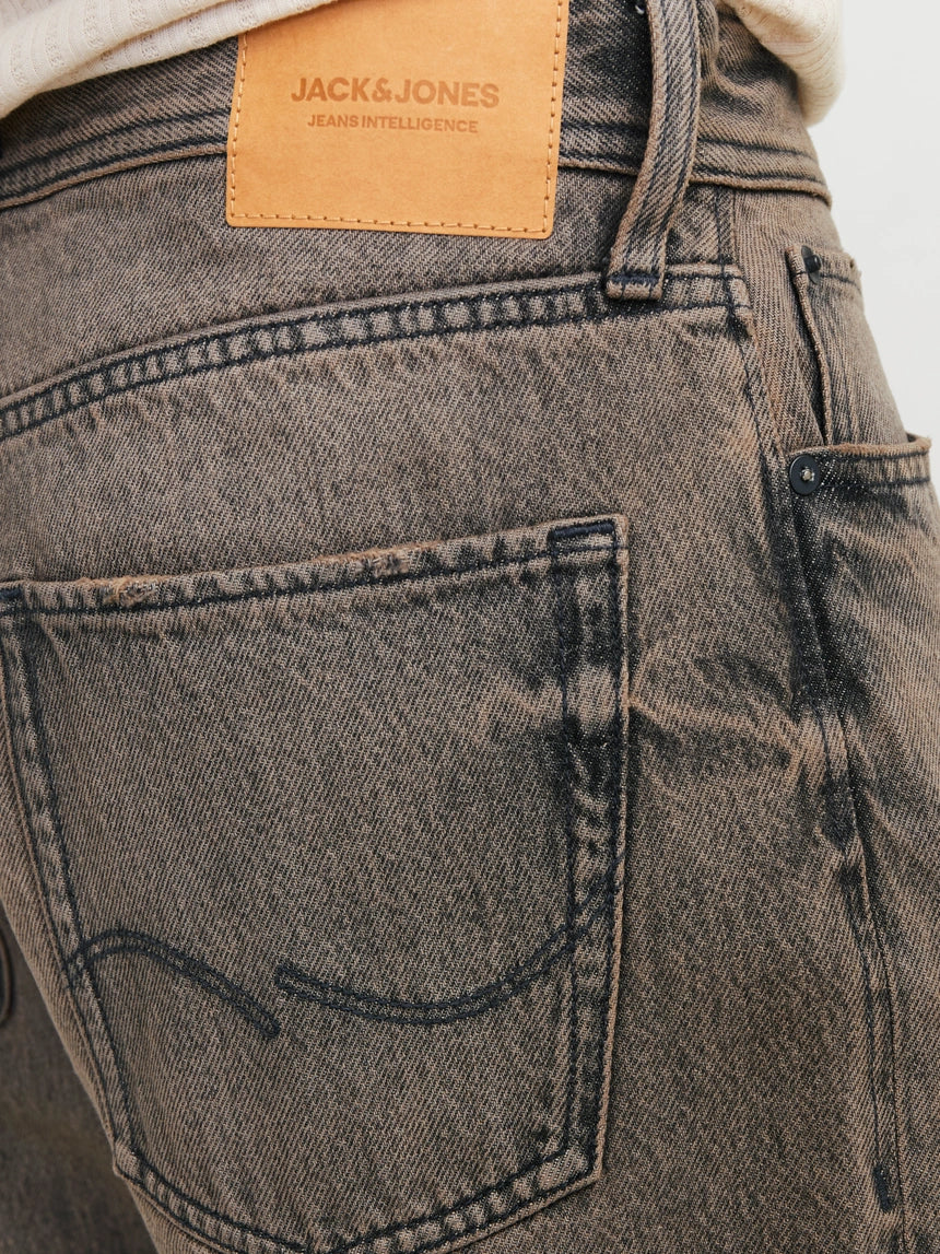BROWN WASH BAGGY FIT JEANS