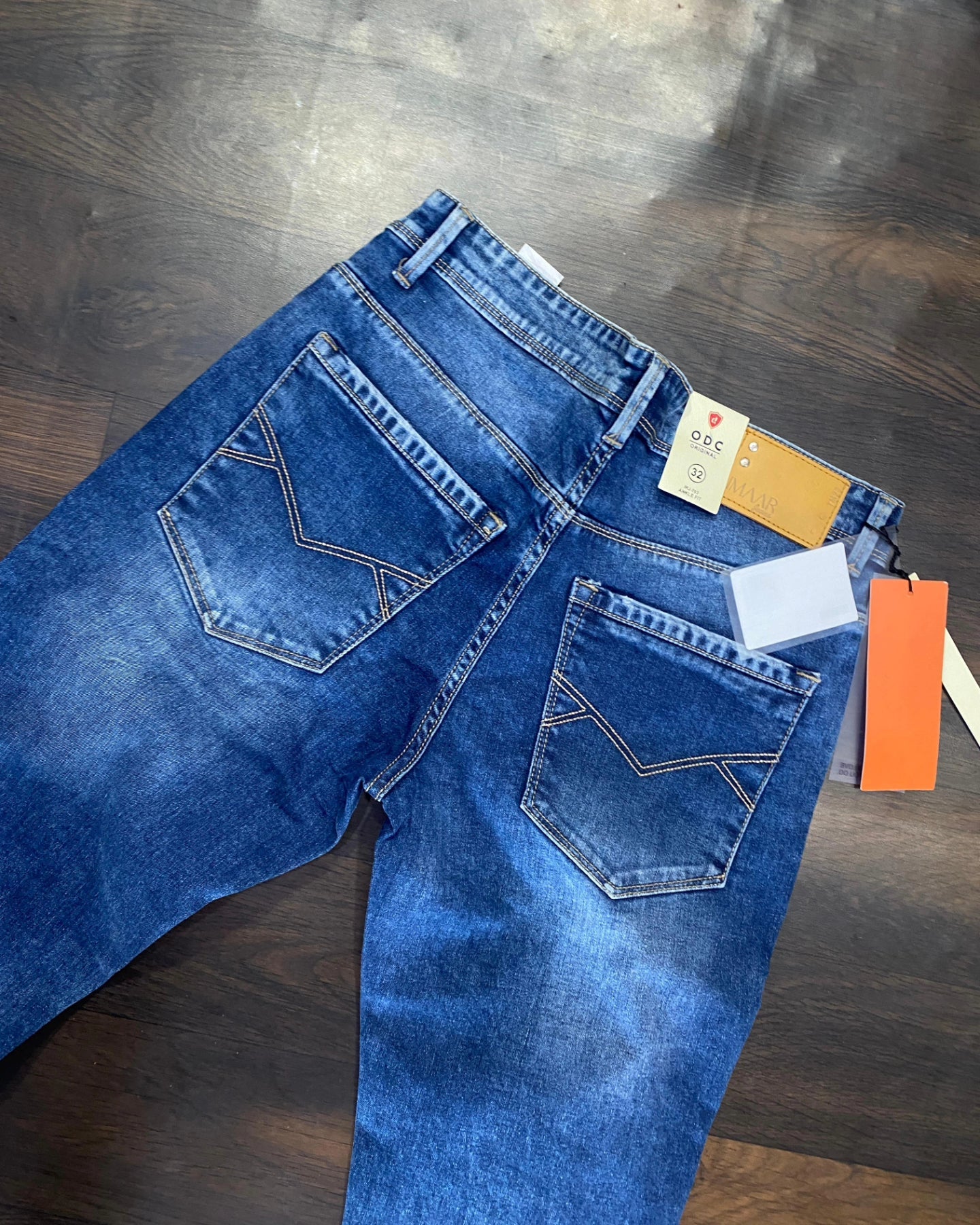 IMAAR ANKLE FIT JEANS