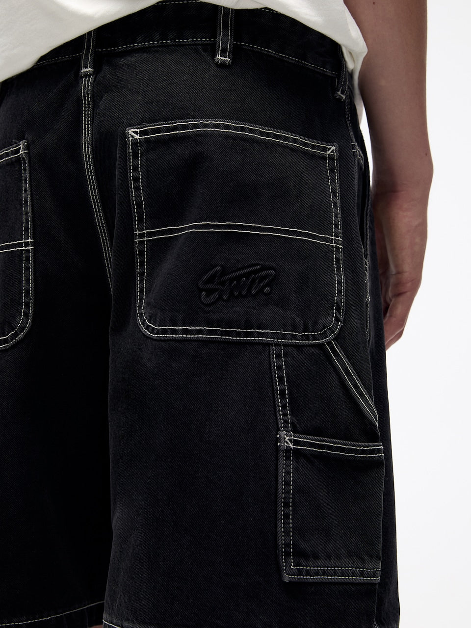 BLACK CARPENTER DENIM SHORT