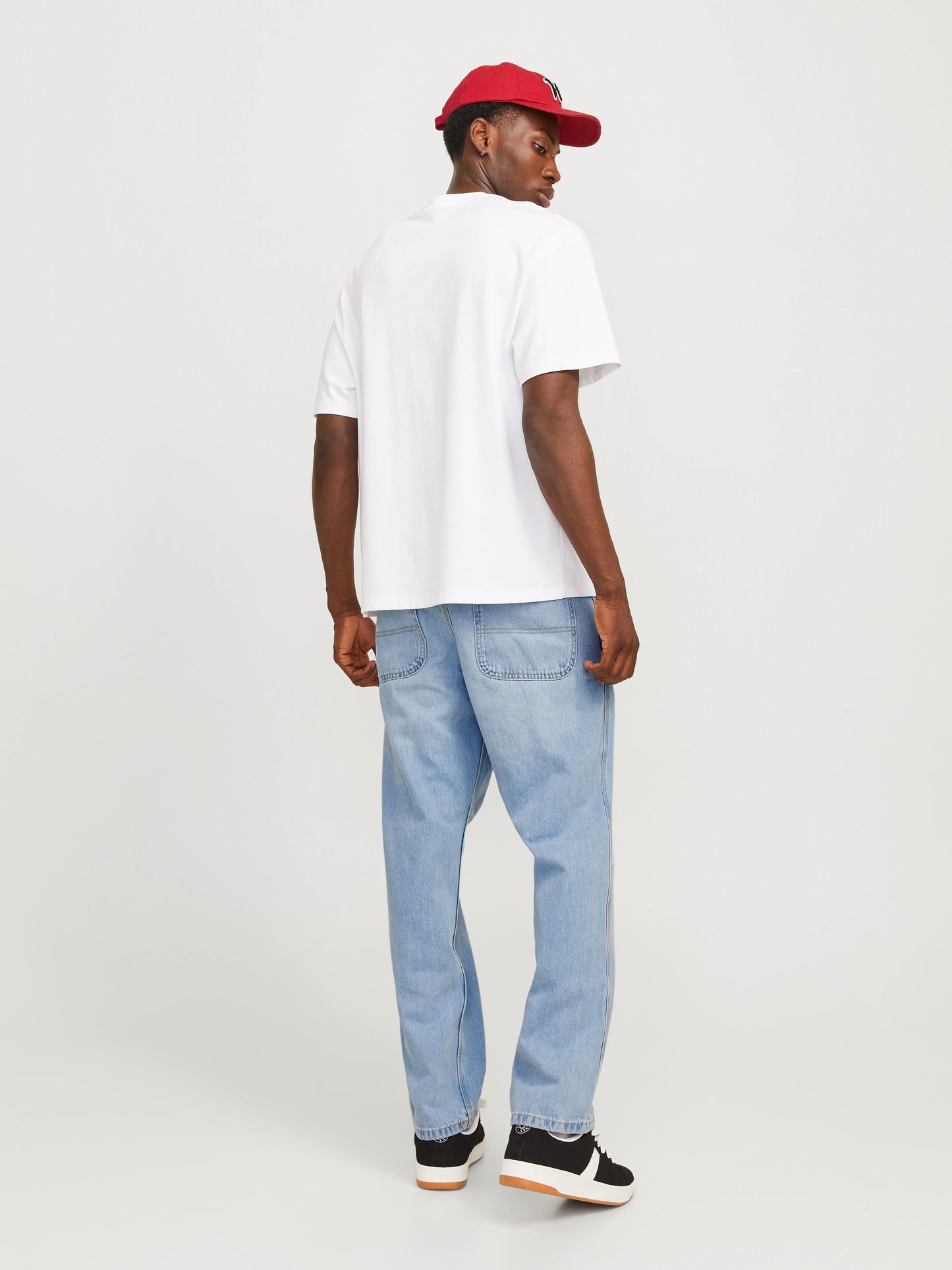 LIGHT BLUE LOOSE FIT JEANS
