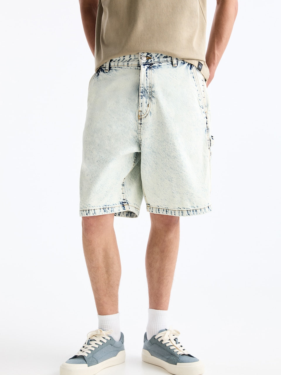 ICE BLUE CARPENTER DENIM SHORTS