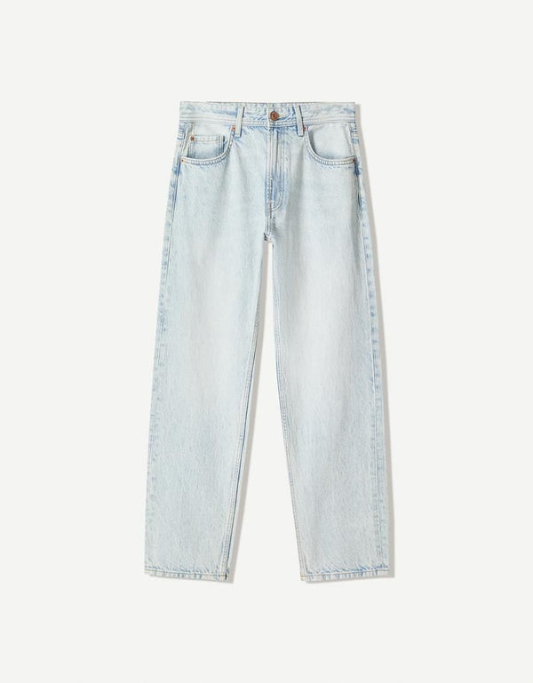 STRAIGHT FIT JEANS